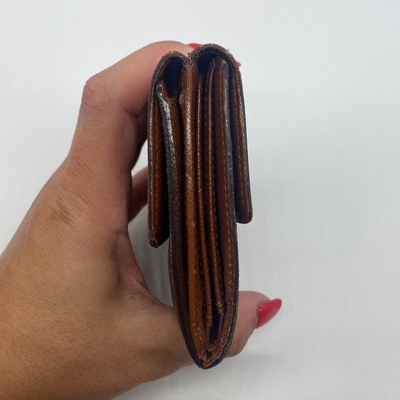 Louis Vuitton Monogram Bifold Wallet - Picture 5 of 12